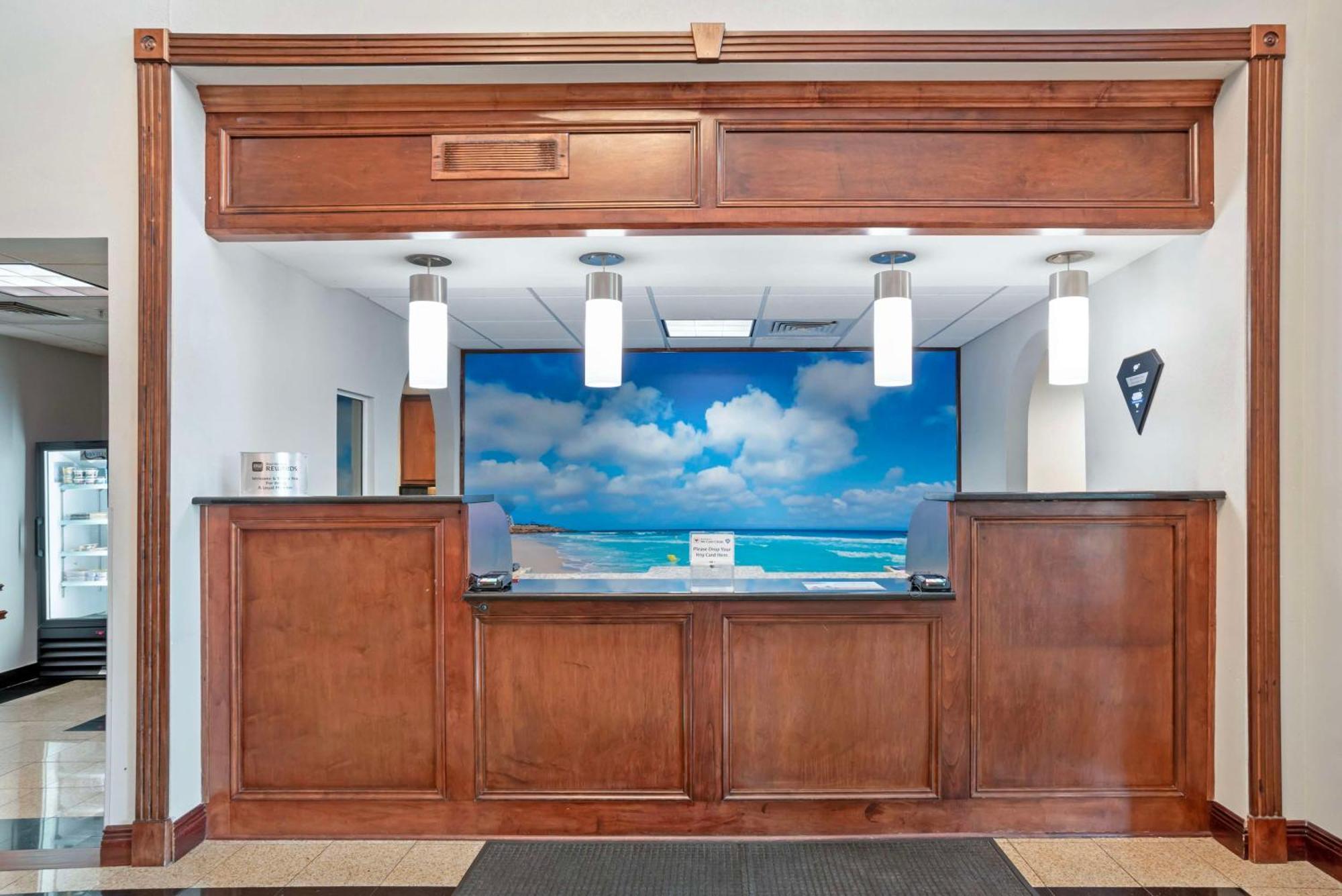 Best Western Plus Blue Angel Inn Pensacola Exteriör bild